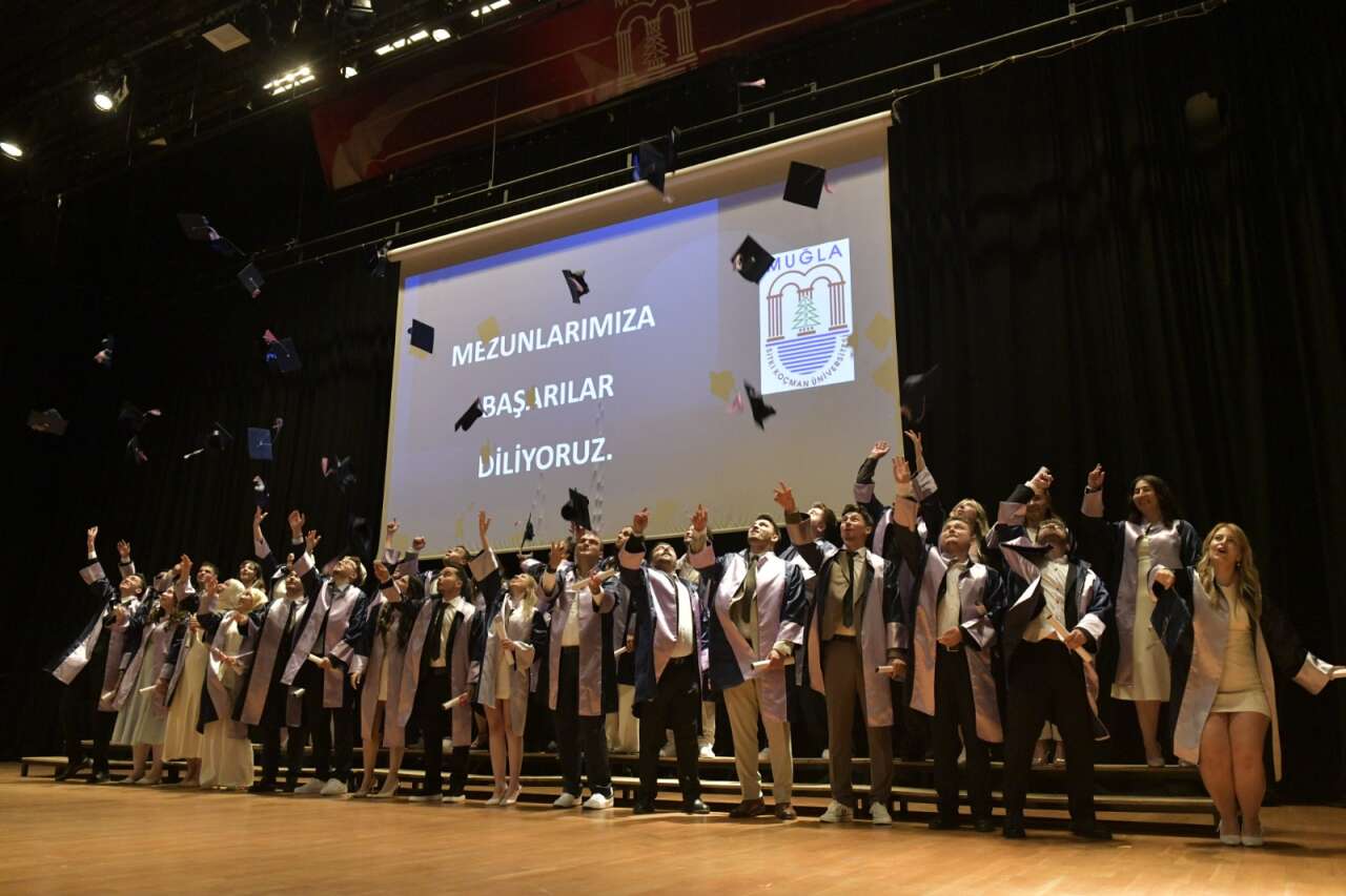 MSKÜ’lü 33 Diş Hekimi Mezuniyet Heyecanı Yaşadı 7